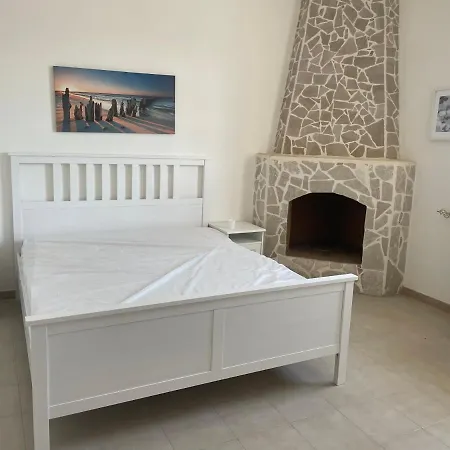 Tonia Holiday home