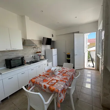Tonia Holiday home